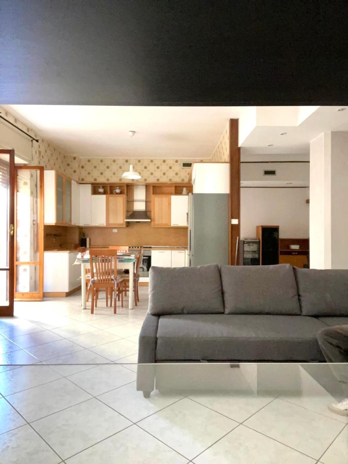 4routes House
