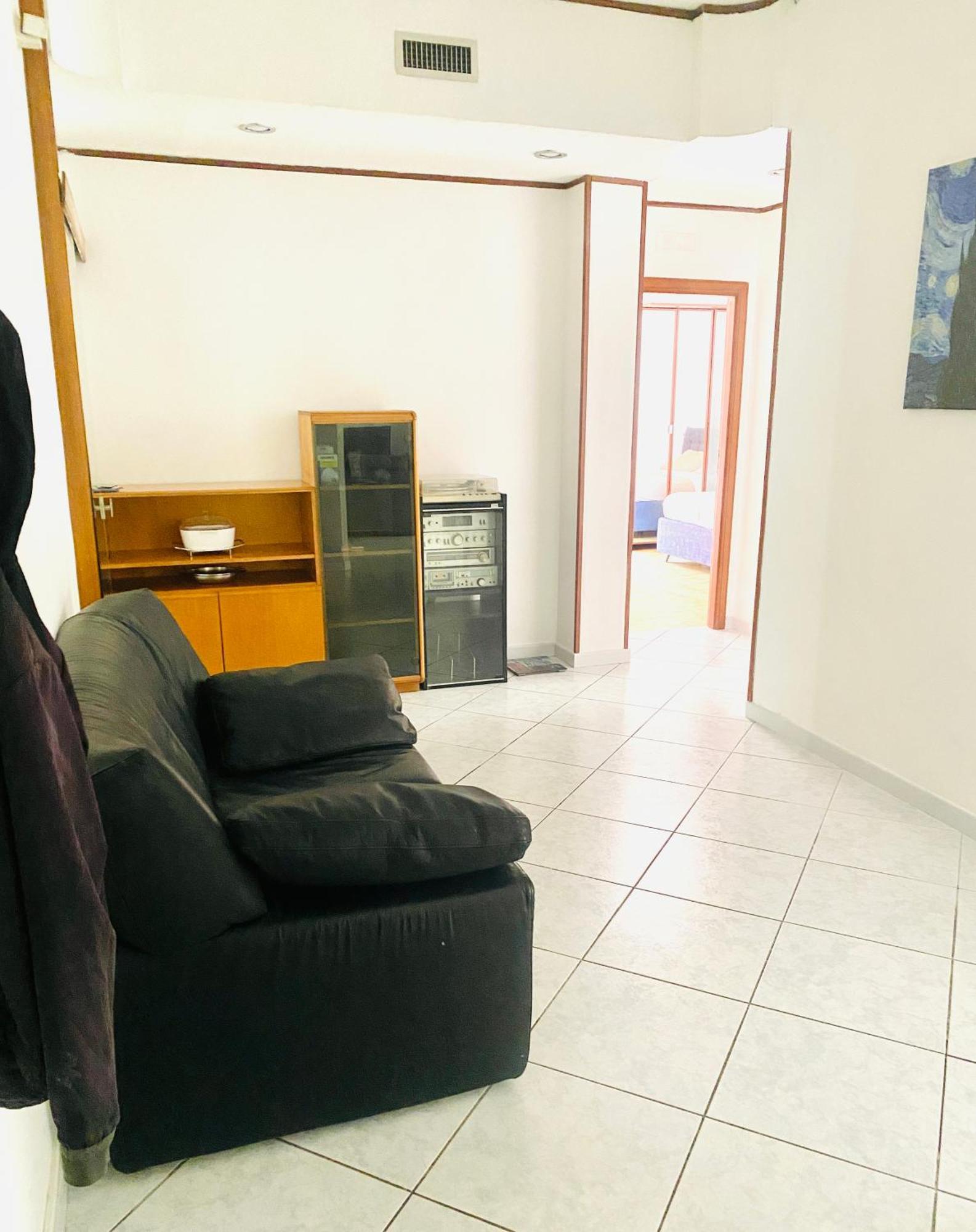 Apartment 4routes House